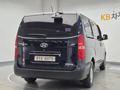 Hyundai Starex 2019, 64896 км, за 8652.1 USD