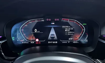 BMW 5-Series 2023, 36770 км, за 28977 USD - фото 8