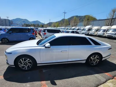 Hyundai Grandeur 2023, 71222 км, за 21172.65 USD
