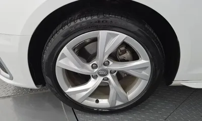 Audi A4 2021, 16165 км, за 17406.72 USD