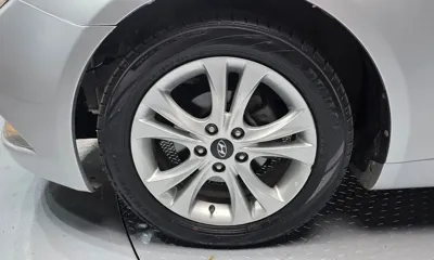 Hyundai Sonata 2010, 135012 км, за 2637.5 USD