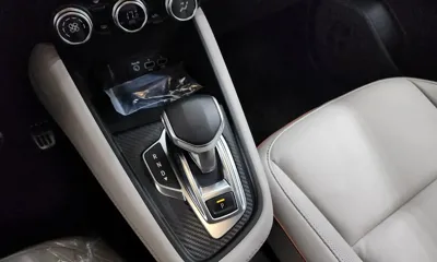 Renault-KoreaSamsung Captur 2020, 82142 км, за 8218.48 USD - фото 9