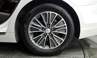 Hyundai Grandeur 2018, 52304 км, за 12958.25 USD