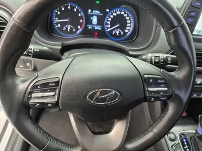 Hyundai Kona 2020, 50135 км, за 11093.61 USD - фото 12