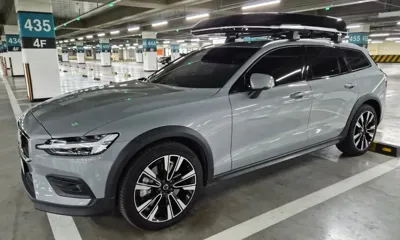 Volvo V60 2024, 42007 км, за 28107.03 USD - фото 6