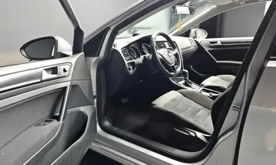 Volkswagen Golf 2015, 112217 км, за 5054.48 USD - фото 10