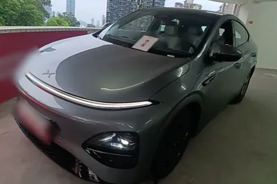 Xpeng G6 · 2025 год