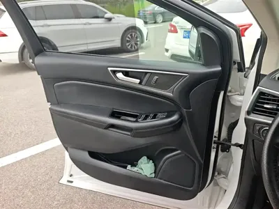 Ford Edge 2019, 36800 км, за 11403.55 USD - фото 7