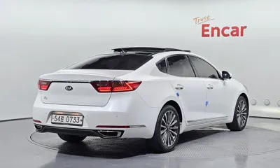 Kia K7 2016, 75177 км, за 8970.94 USD
