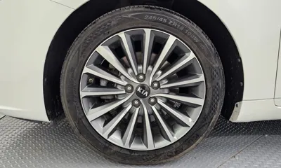 Kia K7 2016, 75177 км, за 8970.94 USD