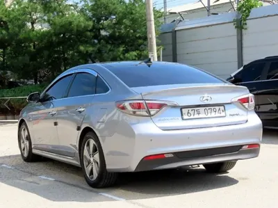 Hyundai Sonata 2016, 169286 км, за 5382.7 USD