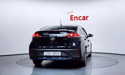 Hyundai Ioniq 2017, 153516 км, за 5655.59 USD
