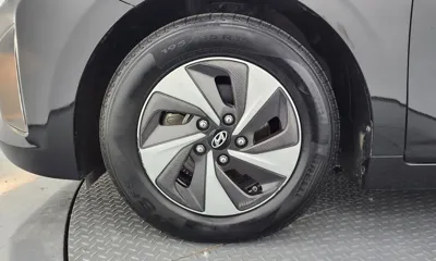 Hyundai Ioniq 2017, 153516 км, за 5655.59 USD