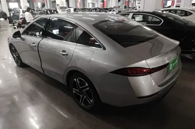 Roewe D7 2023, 19000 км, за 11191 USD