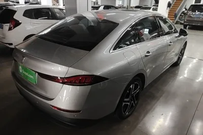 Roewe D7 2023, 19000 км, за 11191 USD - фото 7