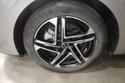 Roewe D7 2023, 19000 км, за 11191 USD - фото 10