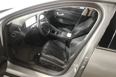 Roewe D7 2023, 19000 км, за 11191 USD - фото 17