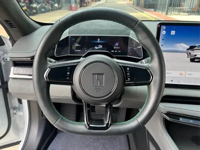 Zeekr 001 2023, 33000 км, за 17559.54 USD