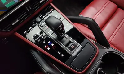 Porsche Cayenne 2020, 65875 км, за 52507.55 USD - фото 9