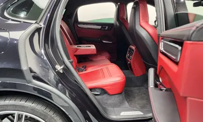 Porsche Cayenne 2020, 65875 км, за 52507.55 USD - фото 12