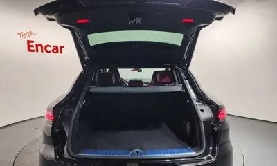 Porsche Cayenne 2020, 65875 км, за 52507.55 USD - фото 20