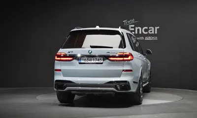BMW X7 2025, 15012 км, за 92556.13 USD