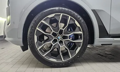 BMW X7 2025, 15012 км, за 92556.13 USD