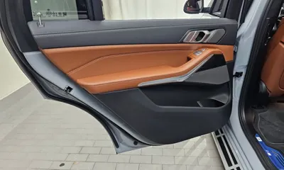 BMW X7 2025, 15012 км, за 92556.13 USD - фото 25