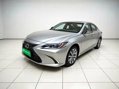 Lexus ES 2019, 144400 км, за 21983.09 USD