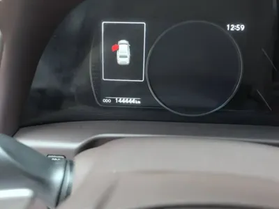 Lexus ES 2019, 144400 км, за 21983.09 USD