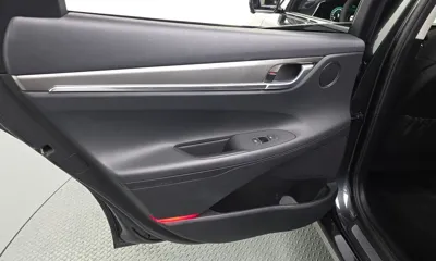 Hyundai Grandeur 2022, 38866 км, за 17545.34 USD - фото 25