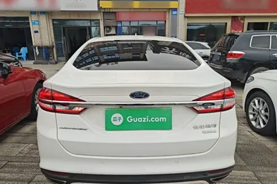Ford Mondeo 2017, 102300 км, за 8134 USD