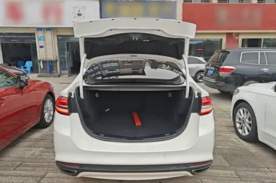 Ford Mondeo 2017, 102300 км, за 8134 USD - фото 22