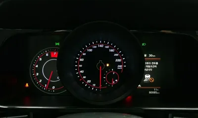 Hyundai Avante 2021, 80085 км, за 8064.52 USD - фото 8