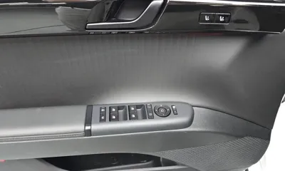 Hyundai Grandeur 2024, 24499 км, за 28599.36 USD - фото 27