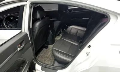 Hyundai Avante 2017, 156893 км, за 5139.22 USD - фото 11