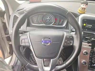 Volvo XC60 2017, 133400 км, за 10093.98 USD - фото 15