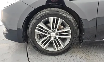 Hyundai Grandeur 2014, 182810 км, за 2841.1 USD