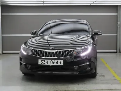Kia K5 2016, 52767 км, за 5842.2 USD