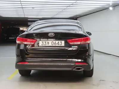 Kia K5 2016, 52767 км, за 5842.2 USD