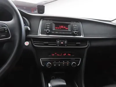 Kia K5 2016, 52767 км, за 5842.2 USD - фото 9
