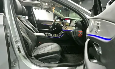 Mercedes-Benz E-Class 2018, 70428 км, за 16576.73 USD - фото 26