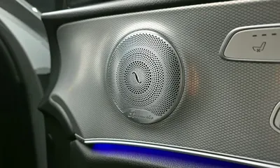 Mercedes-Benz E-Class 2018, 70428 км, за 16576.73 USD - фото 27