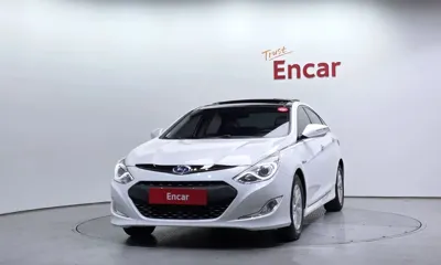Hyundai Sonata 2014, 50513 км, за 5776.55 USD