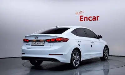 Hyundai Avante 2018, 82910 км, за 7785.02 USD