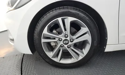 Hyundai Avante 2018, 82910 км, за 7785.02 USD
