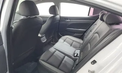 Hyundai Avante 2018, 82910 км, за 7781.46 USD - фото 18