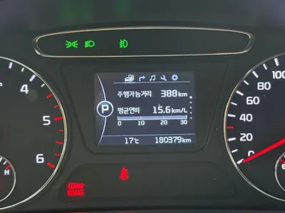 Kia Sorento 2016, 180600 км, за 7735.81 USD - фото 2