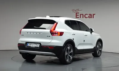 Volvo XC40 2023, 98179 км, за 19036.37 USD