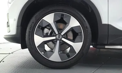 Volvo XC40 2023, 98179 км, за 19036.37 USD